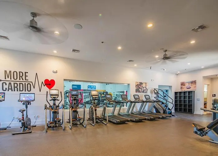 Apartment Near The Stadium With Pool Gym Parking Hottub Wd